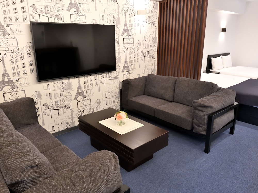 Luxury Family Room, Non Smoking - Photo 3