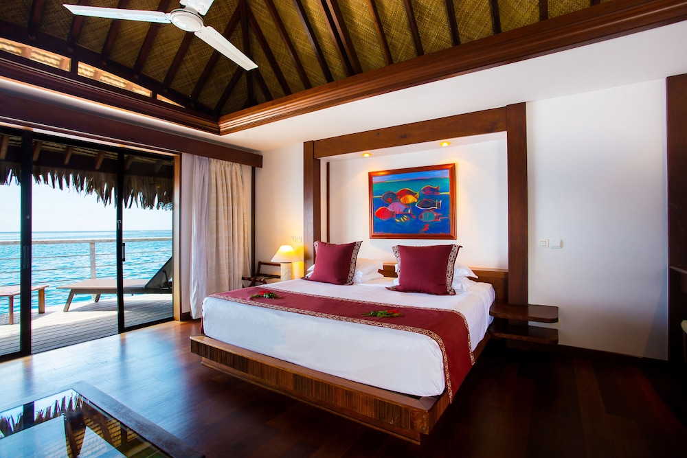 Overwater bungalow - Photo 3