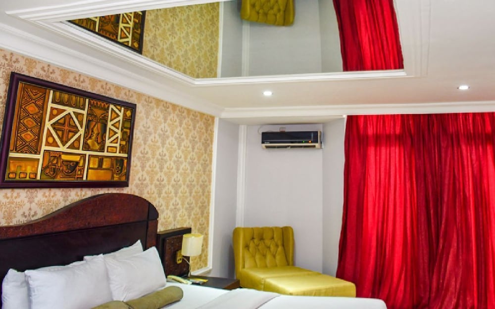 Executive Room