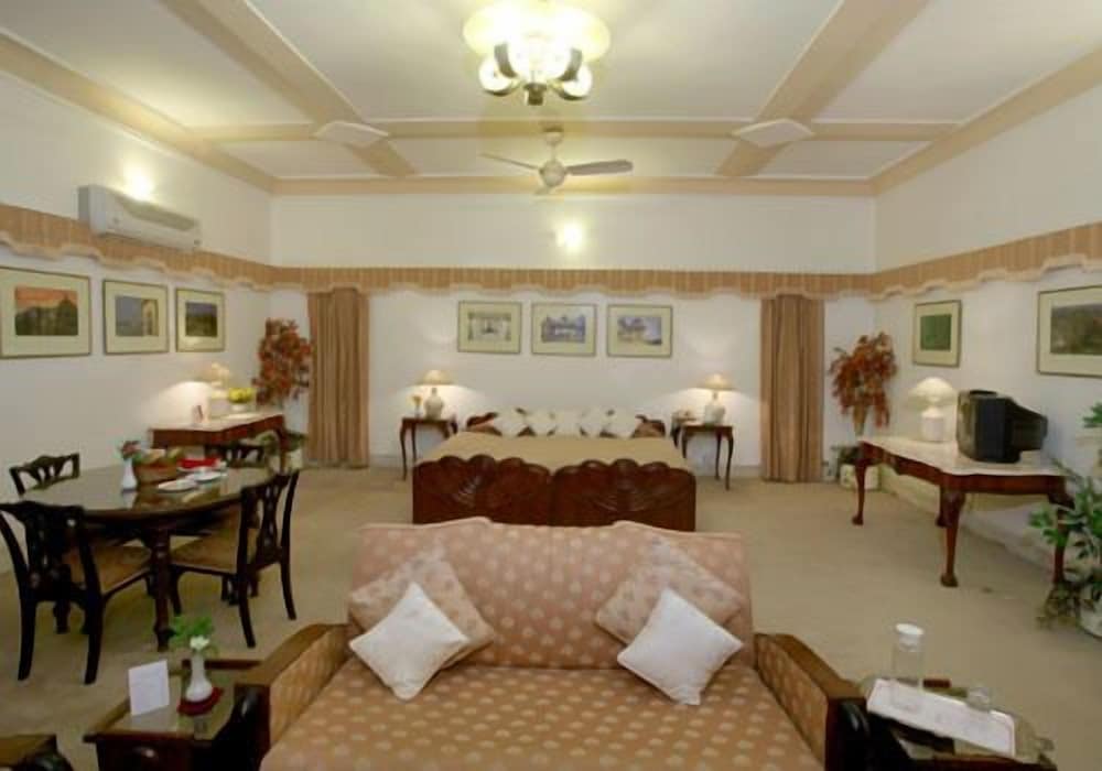 Suite, Multiple Beds photo 2