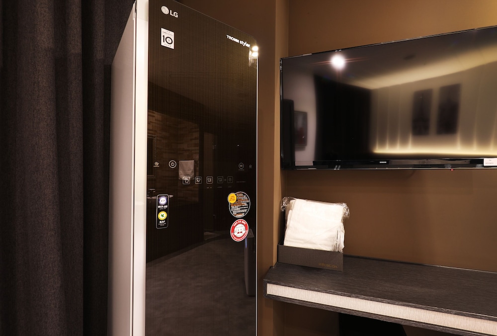 Deluxe Double Room (No Breakfast) - Photo 17