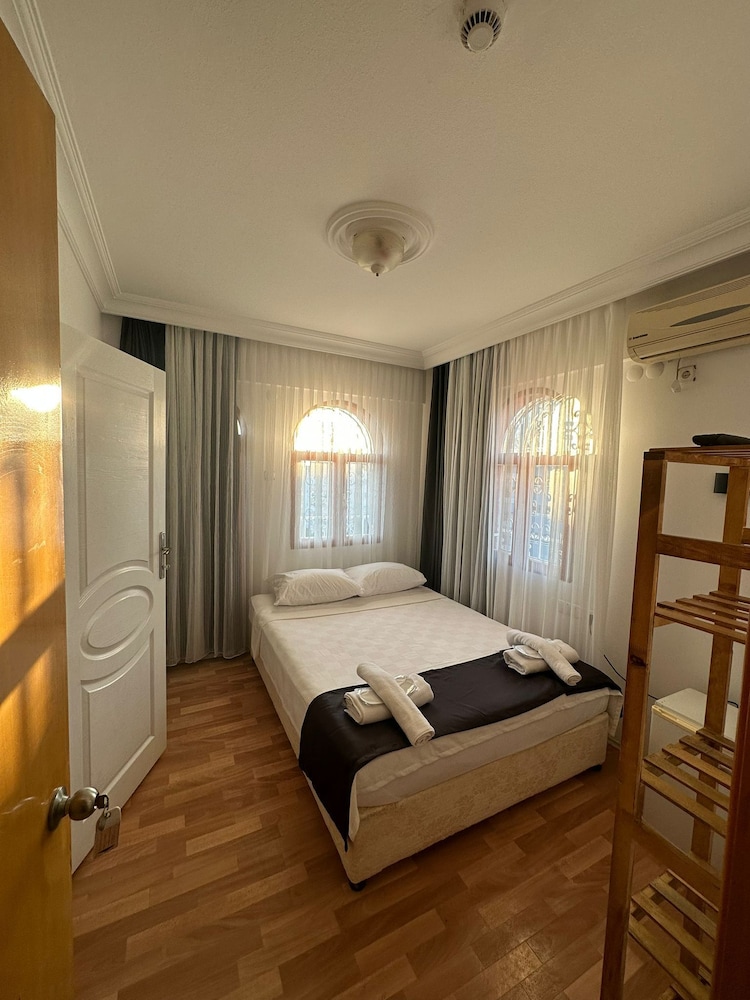 Standard Room photo 1