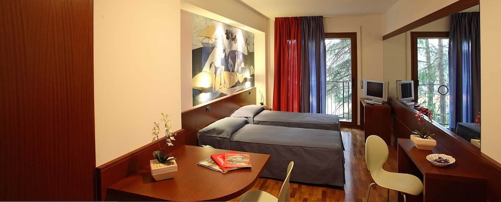 Double or Twin Room photo 1