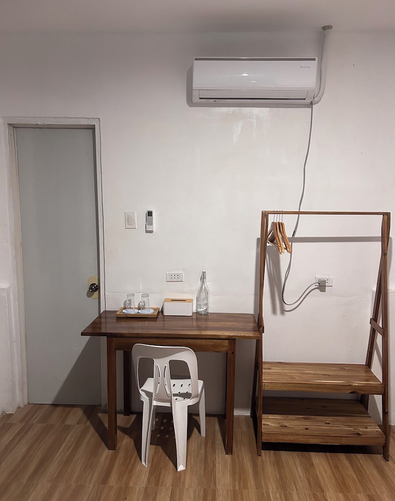 Basic Double Room photo 3