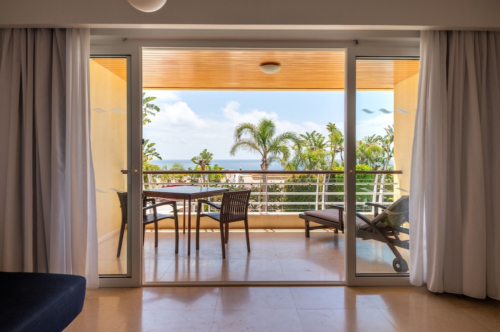 Panoramic Studio, Balcony, Sea View - Photo 3