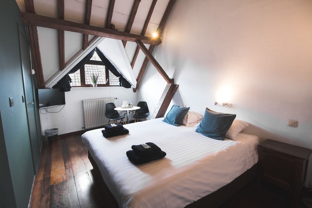 Superior Double or Twin Room - Photo 1