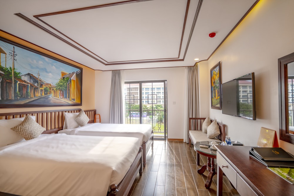 Superior Twin Room, Balcony - Photo 3