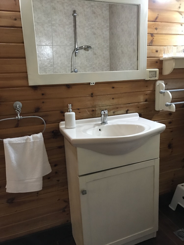 Deluxe Suite photo 2