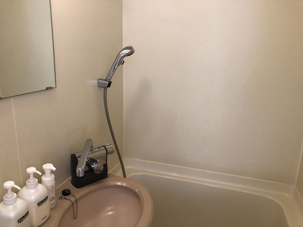 Twin Room, Non Smoking photo 2