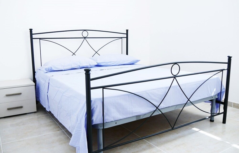 Family Room, 2 Bedrooms (Basement)