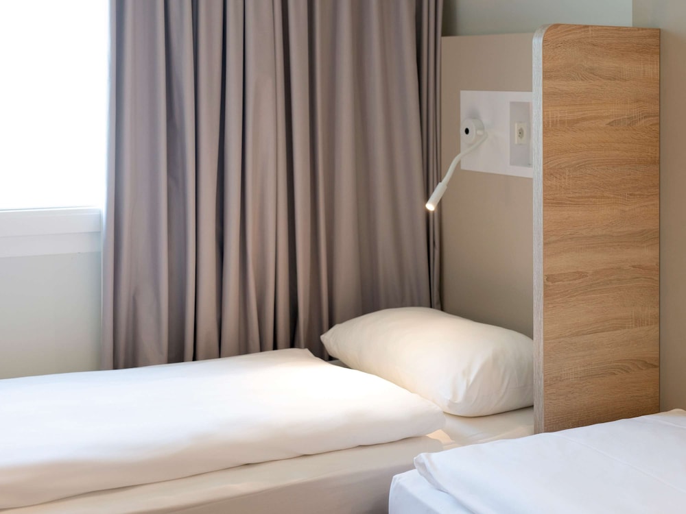 Comfort Twin Room, 2 Twin Beds - Photo 3