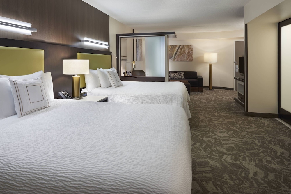 Suite, Multiple Beds