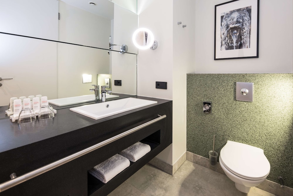 Superior Room, Garden View - Photo 8