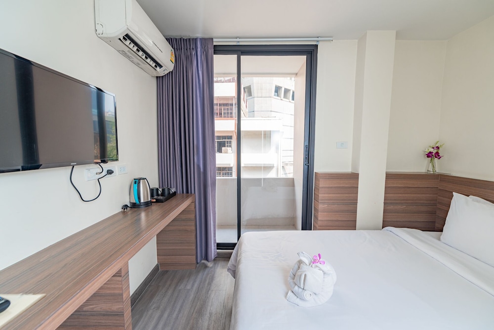 Premier Room, 1 Twin Bed photo 3