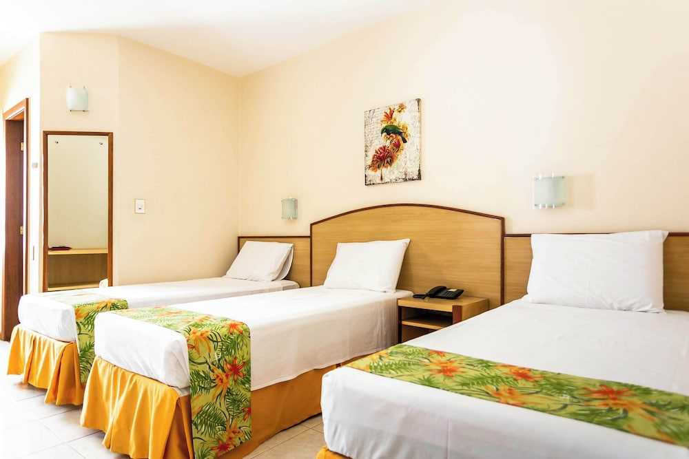 Executive Triple Room, Sea View, Sea Facing photo 3