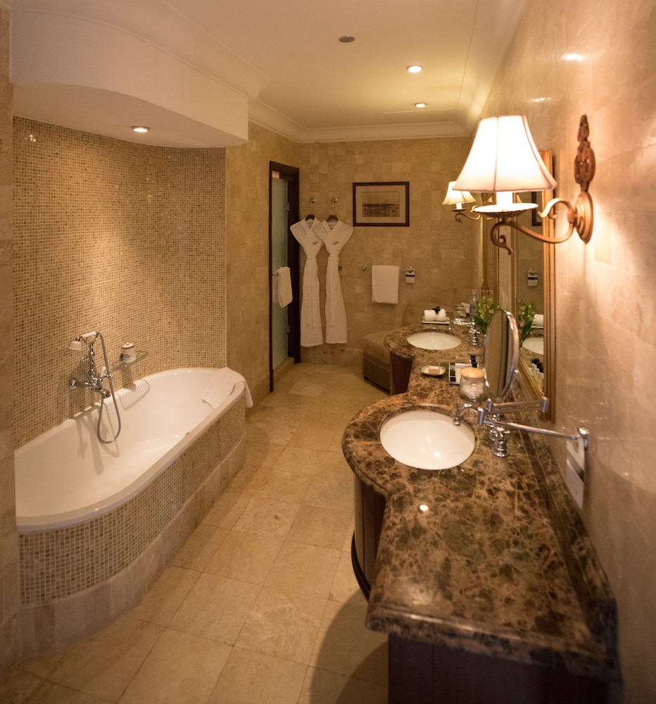 Deluxe Twin Room, 2 Twin Beds - Photo 2