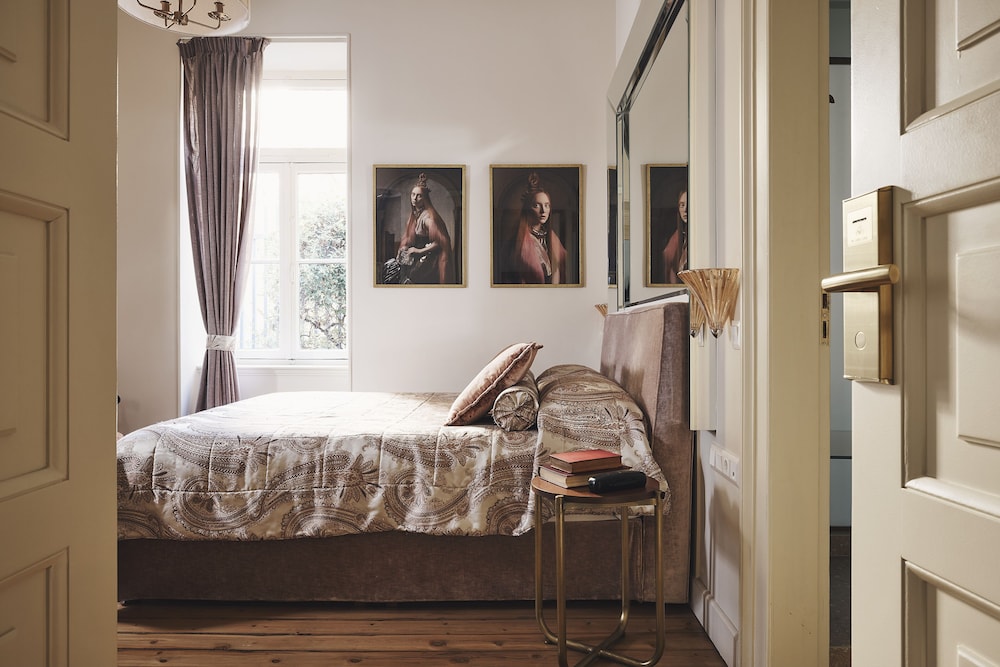 Deluxe Double Room, City View photo 2