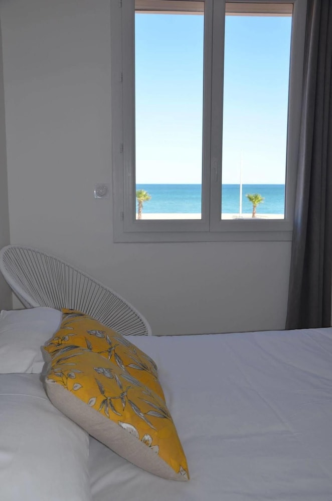 Classic Double Room, Sea View photo 2