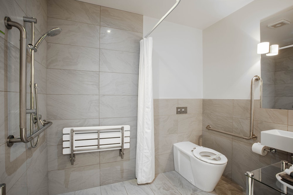Studio Suite, Accessible