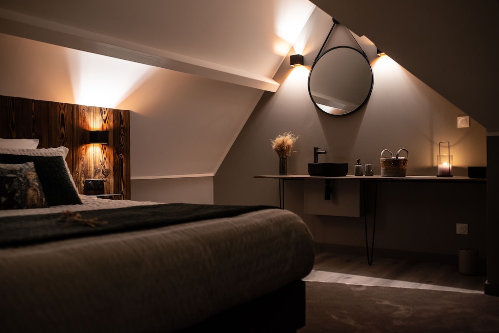 Deluxe Suite, Hot Tub - Photo 48