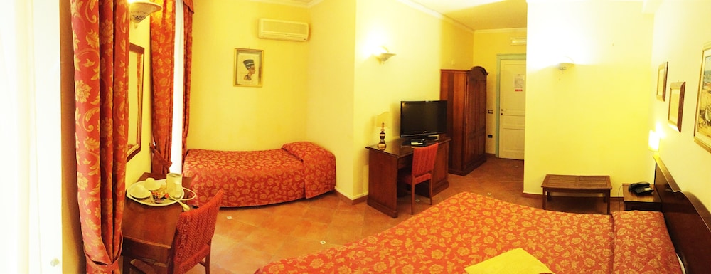 Triple Room - Photo 8