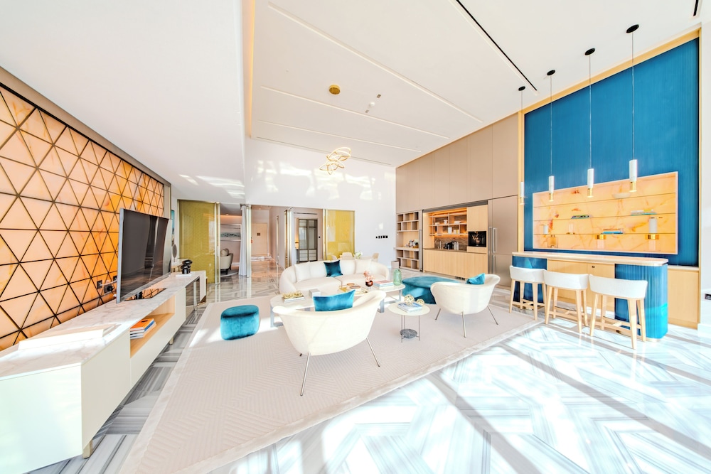 2 BED | Skyline Suite | Sea View