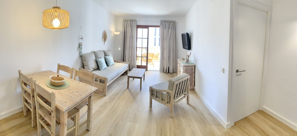 Comfort Apartment, 2 Bedrooms photo 3