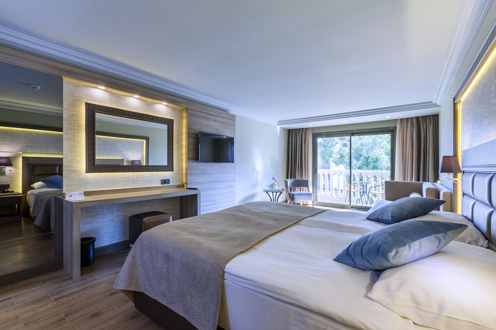 Standard Room Land View - Photo 3