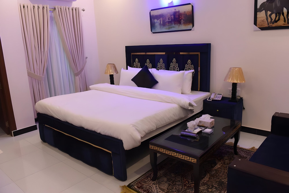 Deluxe Double or Twin Room, City View