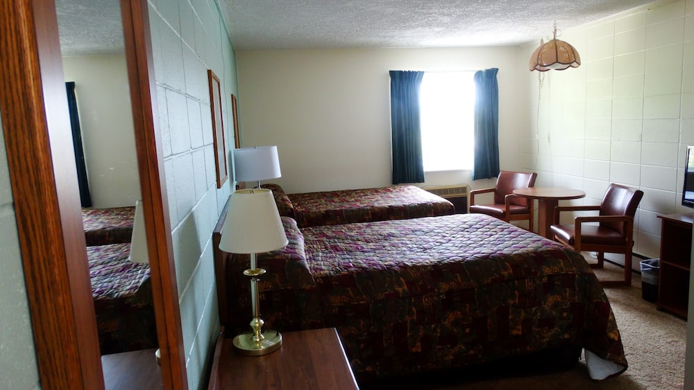 Double Room with Two Double Beds - Non-Smoking photo 2