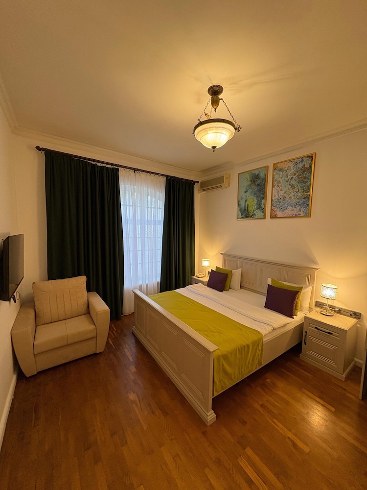 Classic Triple Room - Photo 8