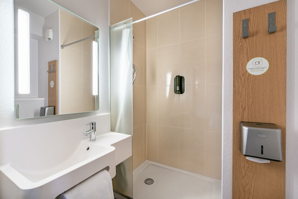Twin Room, Non Smoking photo 2