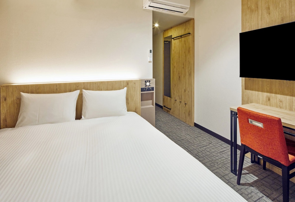 [Non-Smoking] Semi Double Room photo 2