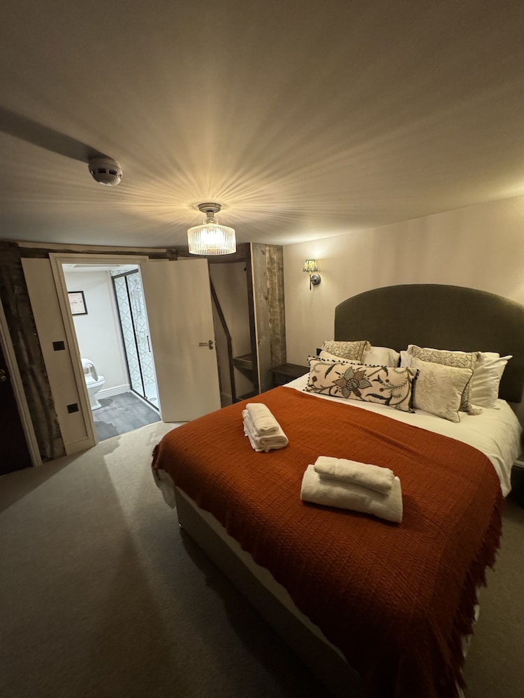 Deluxe Double or Twin Room photo 3