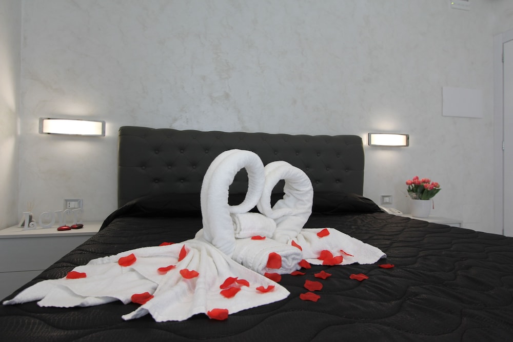 Superior Double Room, 1 Queen Bed, Ensuite, Corner