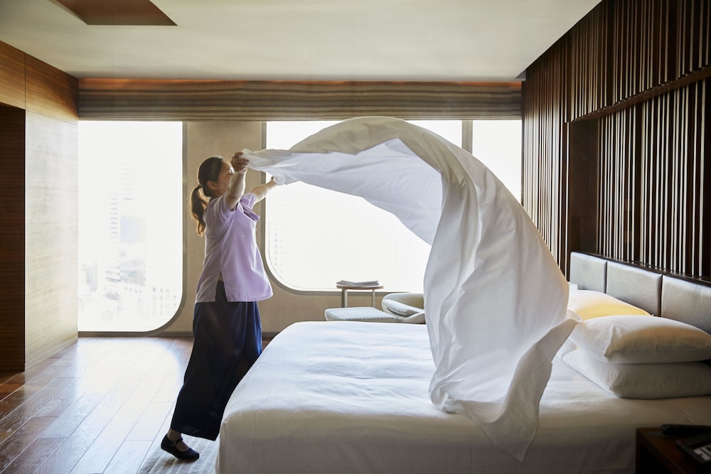 Room, 1 King Bed, City View - Photo 2