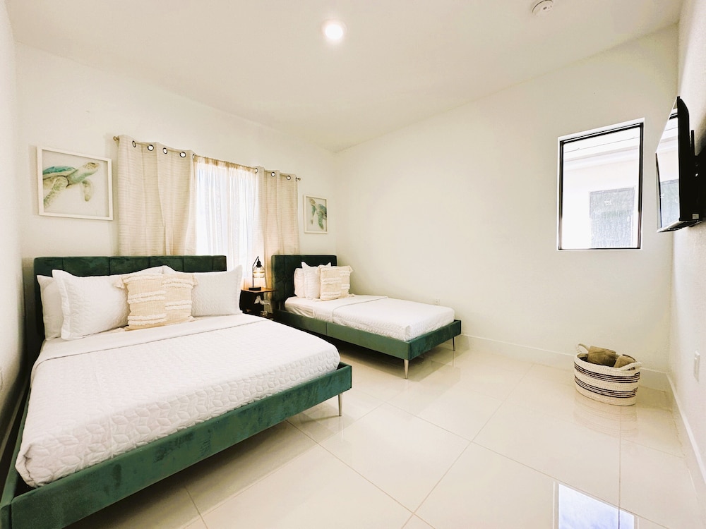 Elite House photo 1