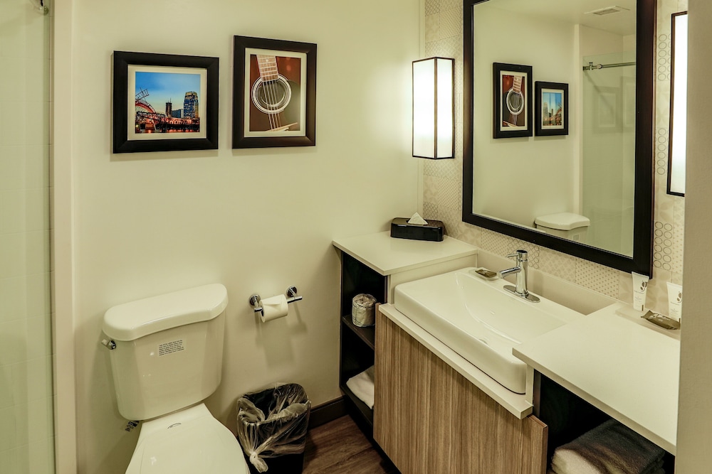 Studio Suite, 1 King Bed, Non Smoking - Photo 10