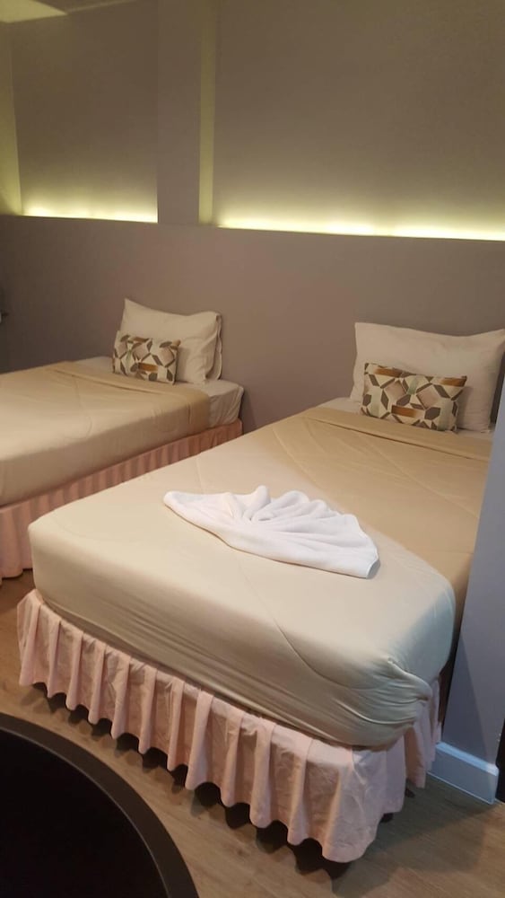 Superior Room, 1 Queen Bed, Non Smoking, Private Bathroom photo 2