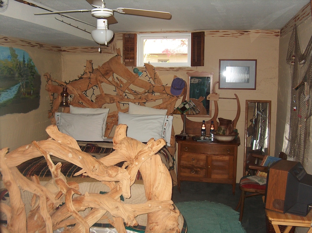 Room, 2 Bedrooms, Non Smoking (Lower Lodge	) photo 2