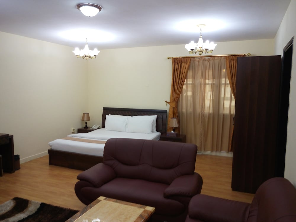 Comfort Room, 1 Queen Bed photo 3