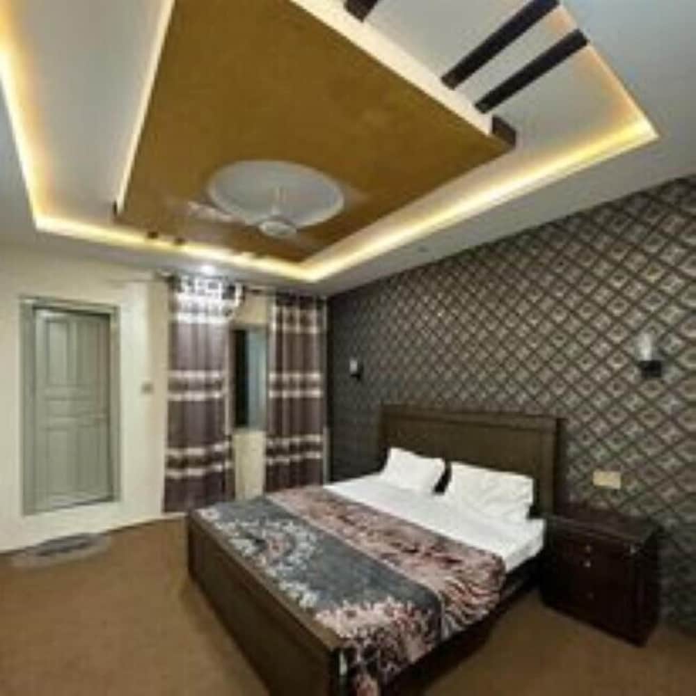 Standard Double Room photo 3