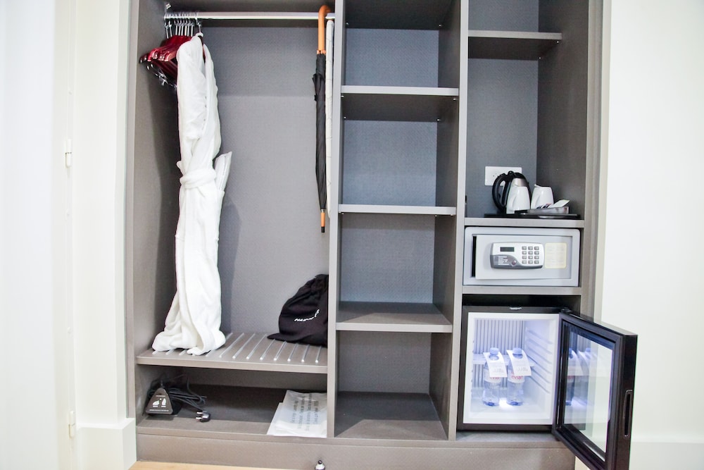 Prestige Room - Photo 15