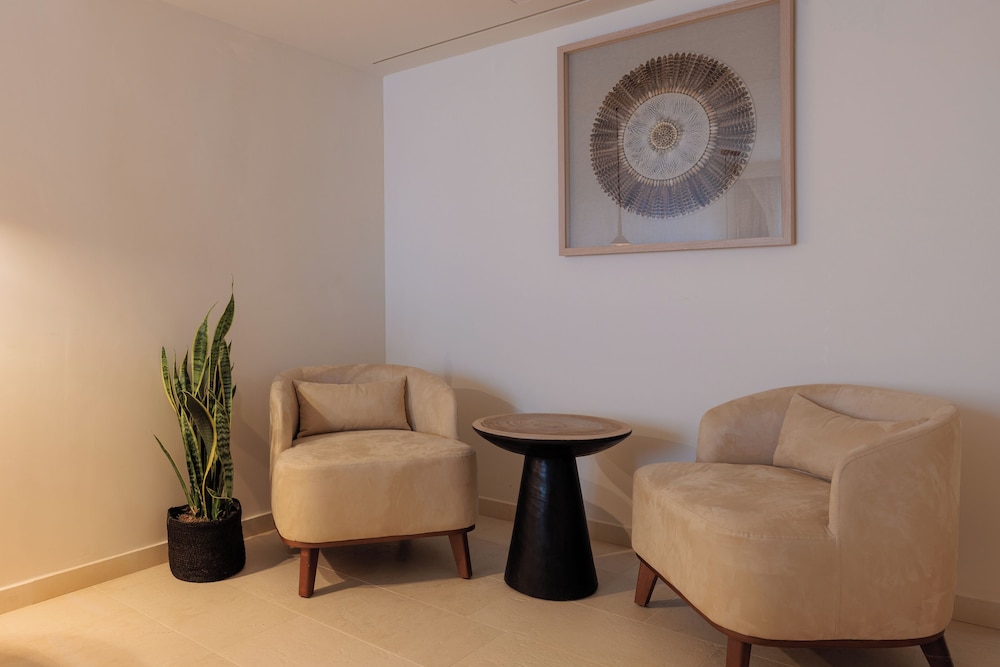 Asty Maisonette with Private Pool - Photo 2
