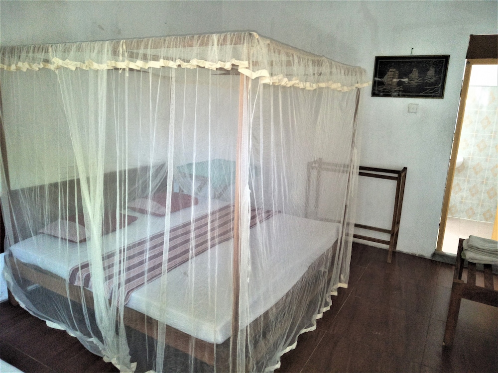 Budget Room