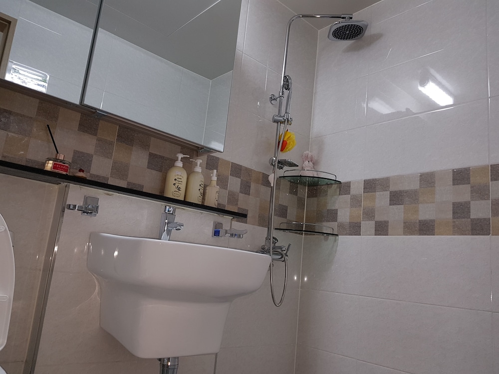 Shared Dormitory, Men only photo 3