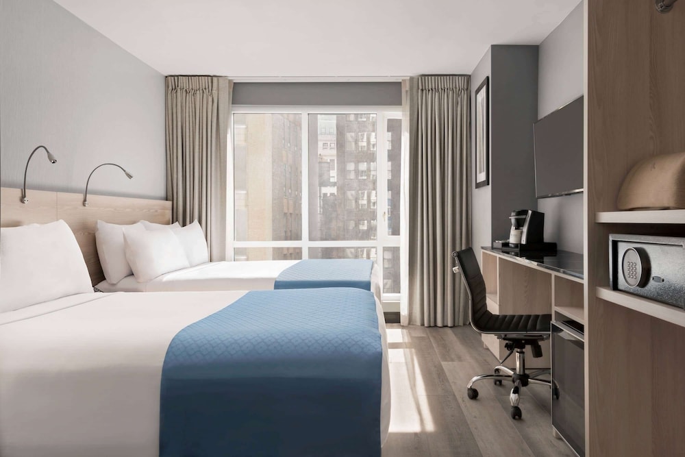 Room, 2 Double Beds, Non Smoking (Empire)