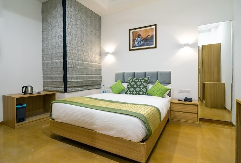 Deluxe Room - Photo 8
