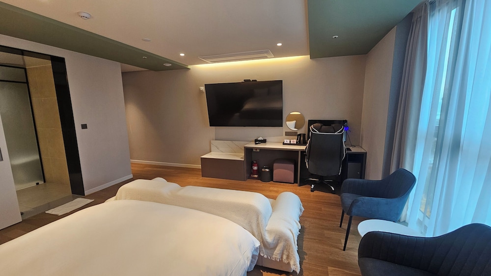 Comfort Room photo 2