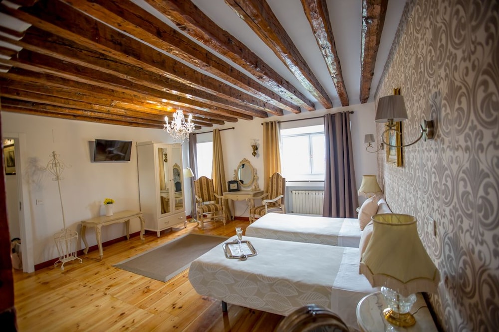 Twin Room, City View
